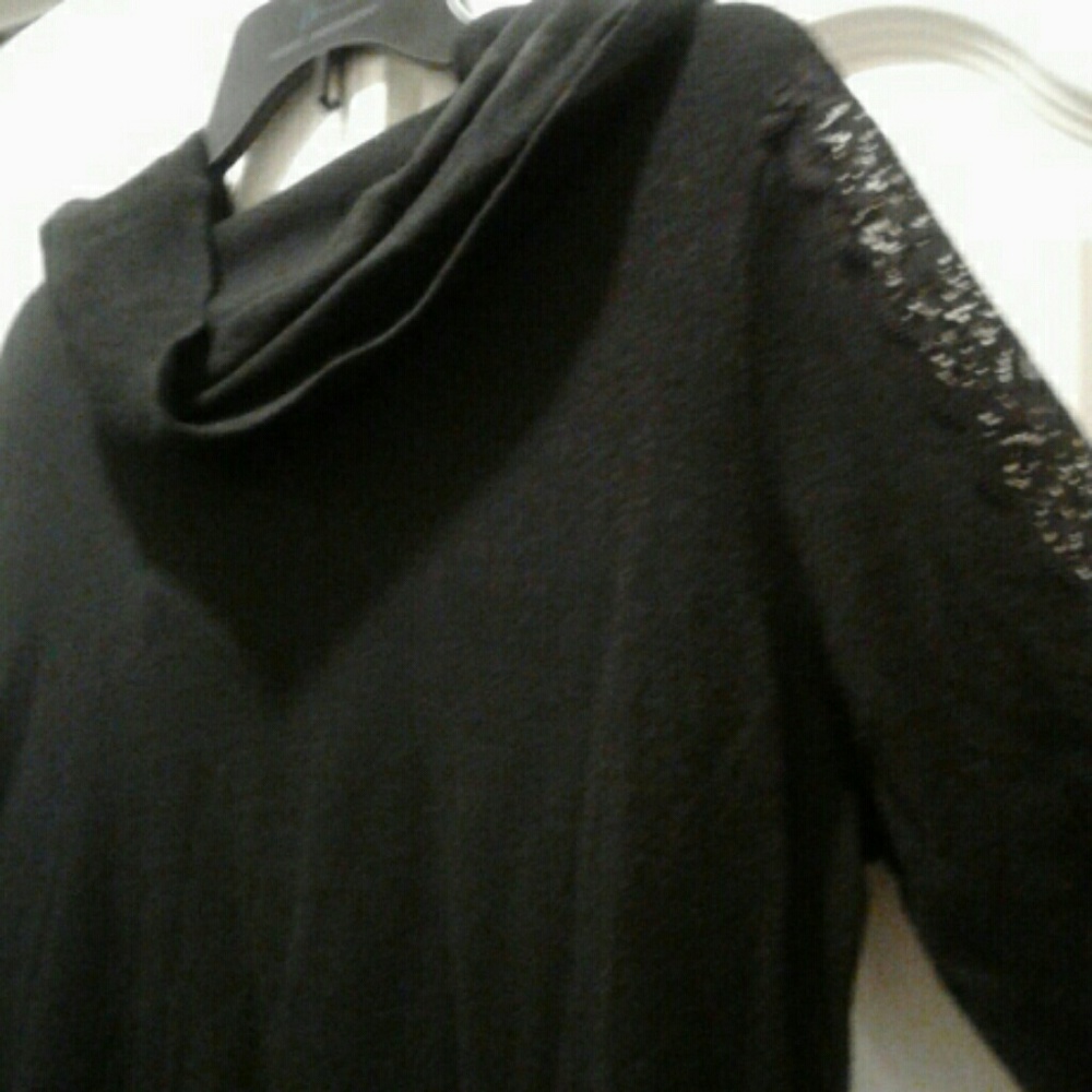 Sweater - Picture 3 of 3